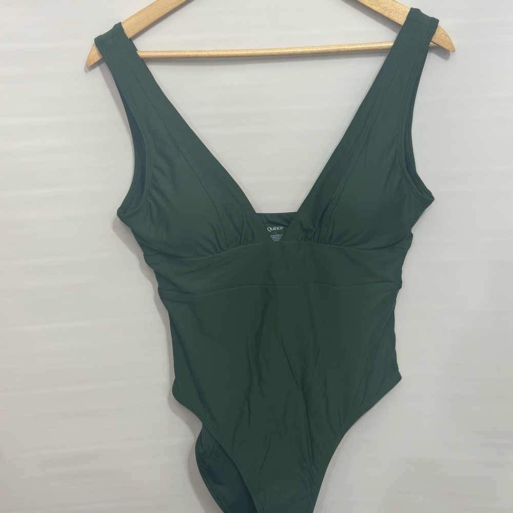 Quince Italian One-Piece plunge Swimsuit
Palm green